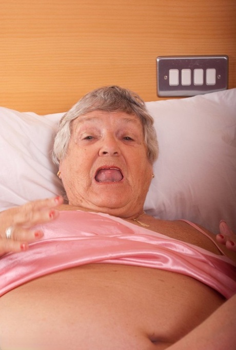 Grandma Libby star nudes photos