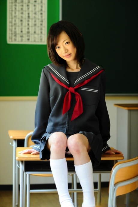Aoba Itou sex actress picture