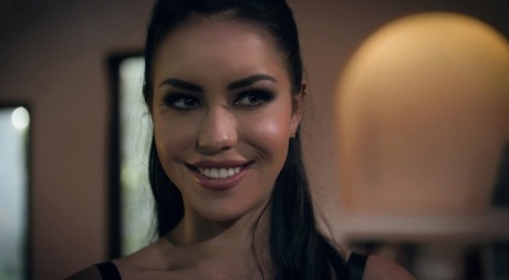Alina Lopez star sexy img