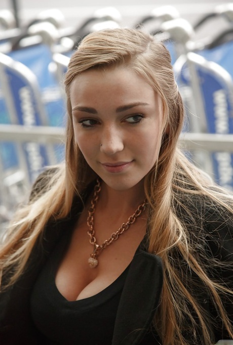 Kendra Sunderland pornstar beautiful archive