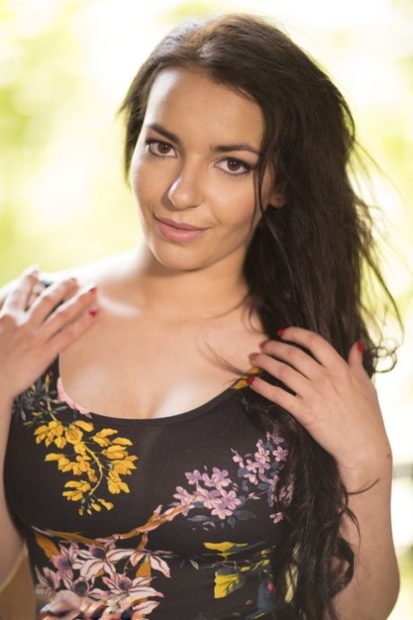 Sophia Sultry star sex photos