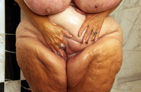celeberties with big boobs nude xxx image