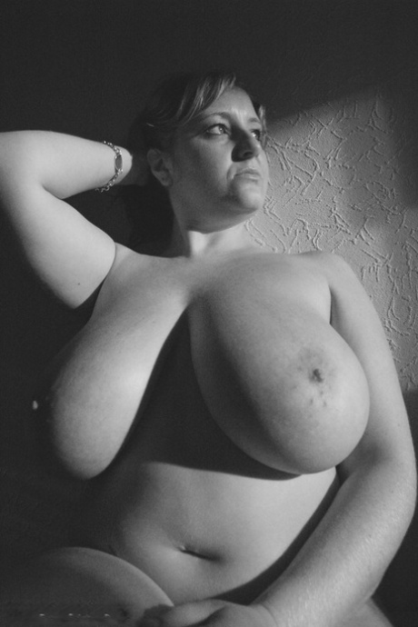 huge black boobs coffee shop sex photos