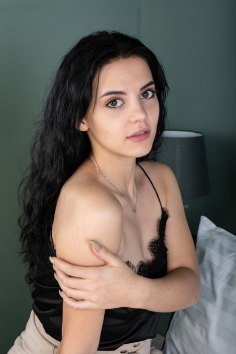 Sofi Li nude actress image